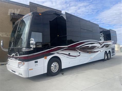 prevost coach with 4 slides sale.